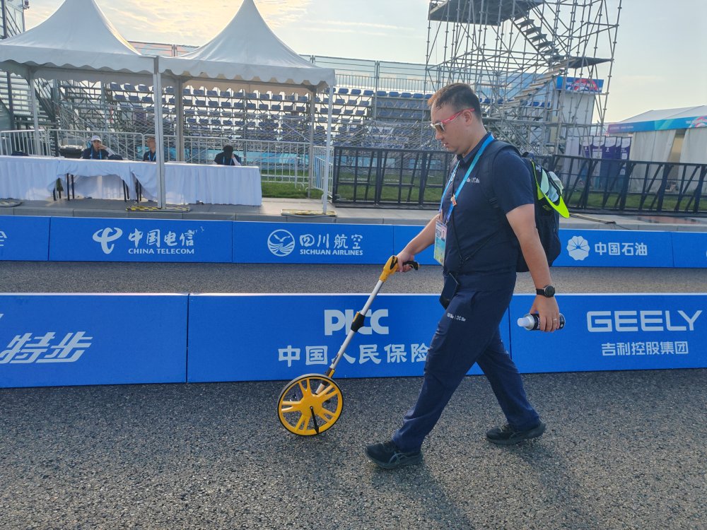 来表情痛苦, 自行车赛段 来表情痛苦, 自行车赛段